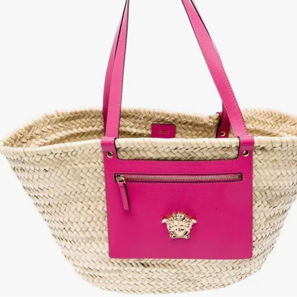 👜Luxury Giveaway 👜 - Picture 4 of 16